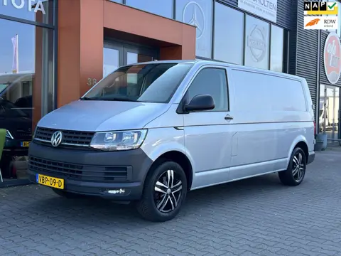 Volkswagen Transporter 2.0TDI L2H1 AUT.|Carplay|PDC|Cruise