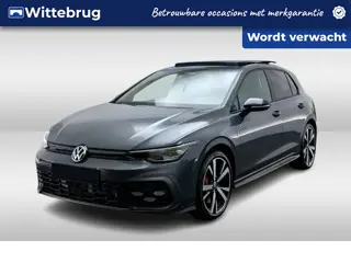 Volkswagen Golf 1.5 eHybrid 272PK DSG GTE / Panoramadak / lederen bekleding / Black style / Elec.Tre