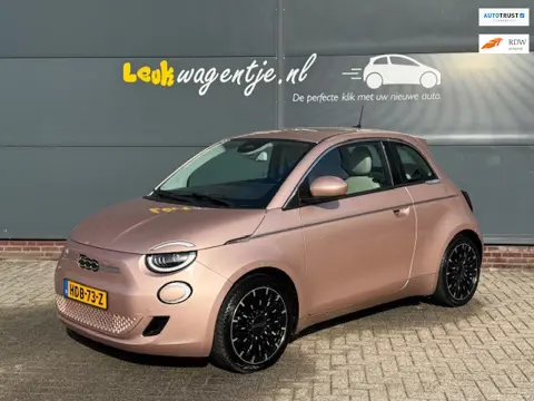 Fiat 500 e 3+1 La Prima 42 kWh *camera *stoelverw. *17''