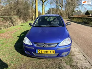 Opel Corsa 1.2-16V Rhythm