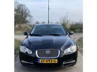 Jaguar XF 3.0D V6 Luxury (bj 2010, automaat)