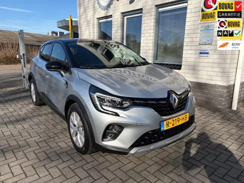 Renault Captur 1.6 E-Tech Plug-in Hybrid 160 Intens / Camera / Telefoon / Navagatie / Climate Contro