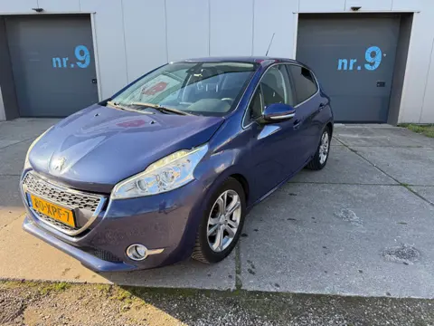 Peugeot 208 1.4 VTi Allure Met ketting motor geen natte riem