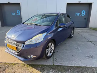 Peugeot 208 1.4 VTi Allure Met ketting motor geen natte riem