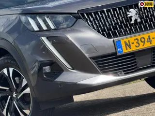 Peugeot 2008 1.2 PureTech GT - Gris Platinium - iCockpit 3D/Carplay/Camera - Nieuwstaat