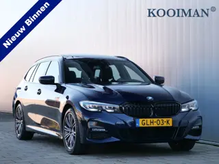 BMW 3 Serie Touring 330e 292 Pk Automaat M-Pakket / Stoelverwarming / Apple Carplay