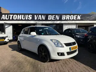 Suzuki Swift 1.3 Base|5Deurs|Navi|Airco|Clima|Lmv|Elek Pakket|