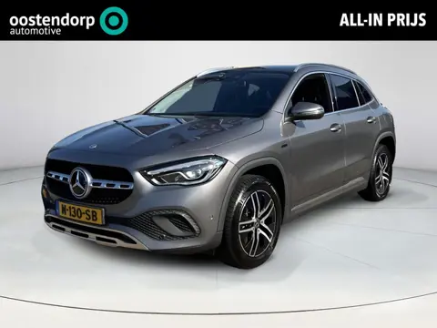 Mercedes-Benz GLA-klasse 250 e Style | Parkeersensoren | Apple carplay | Navigatie | Rijklaarprijs! 