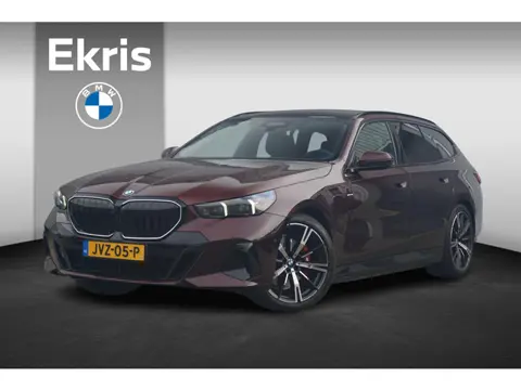 BMW 5-serie Touring 530e M Sport Pro | Trekhaak / Bowers & Wilkins / Panoramadak / Head-up / 360 Gra
