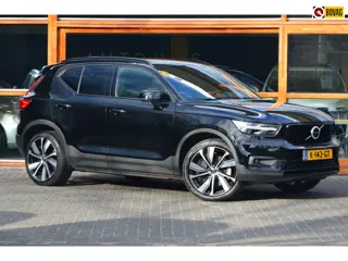 Volvo XC40 Recharge P8 AWD R-Design | Trekhaak | Stoel + Stuur Verwarmd | Adaptive Cruise |