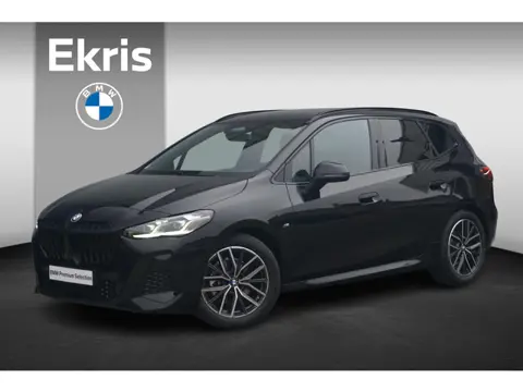 BMW 2-serie Active Tourer 218i M Sport | Trekhaak / Panoramadak / Driving Assistant / Comfort Access