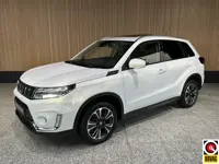 Suzuki Vitara 1.4 Boosterjet Style Smart Hybrid Schuif / kantal dak | Lederen stoelen | Stoelverwarm
