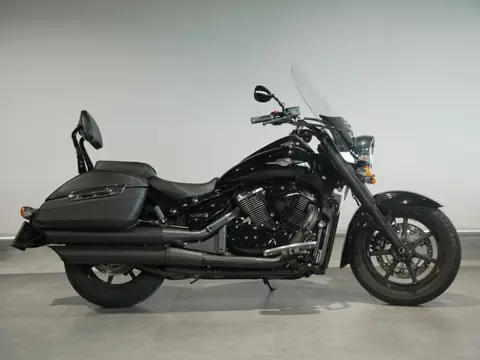 Suzuki INTRUDER C1500 BT (bj 2015)