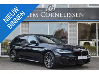 BMW 5-serie Touring 530e xDrive M-Sport Pano Trekhaak HUD Laser Camera