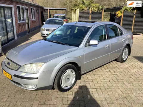 Ford Mondeo 2.0-16V Futura automaat nieuwe apk tot 3-2027