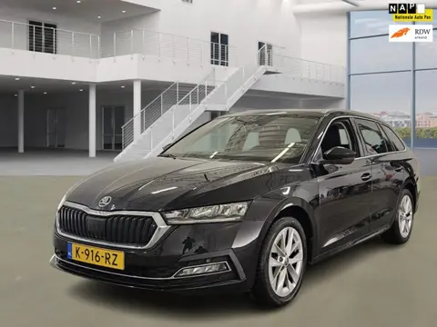 Skoda Octavia Combi 1.5 e-TSI Business Edition Plus AUTOMAAT/VIRTUAL/LED