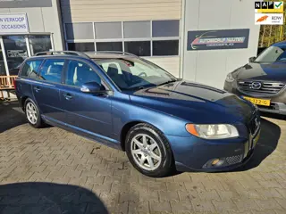 Volvo V70 2.4 D5 Momentum LEER..TREKHAAK