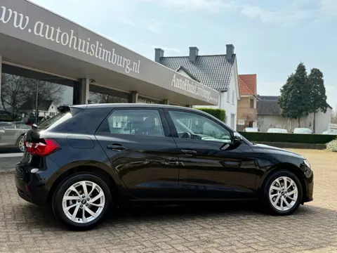 Audi A1 SPORTBACK 30 TFSI Advanced edition|Zwart|Nav|5 Drs|1e Eigenaar|Automaat