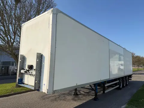 Groenewegen DRO-14-27 + 3 AXLE BPW + LIFT 2500 KG + NL TRAILER