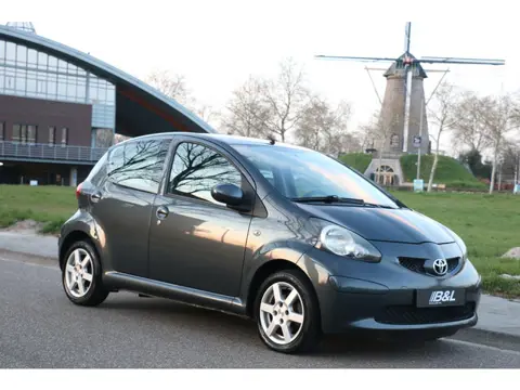 Toyota Aygo 1.0 12V Access 5-Deurs Airco 1e eigenaar 84229km Nieuw APK tot Maart 2027 Technisch top 