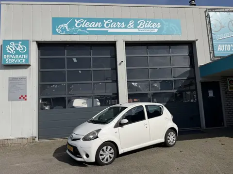 Toyota Aygo 1.0 VVT-i Aspiration (bj 2012)