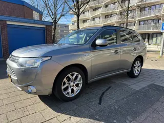 Mitsubishi Outlander 2.0 PHEV Instyle+ Hybrid Leder Panorama NAP Cruise