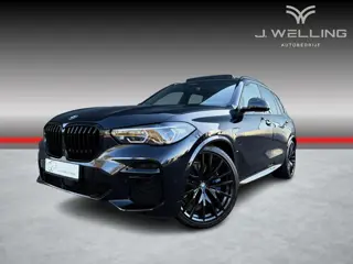 BMW X5 xDrive45e M-sport / pano / tr.hk / 22 inch