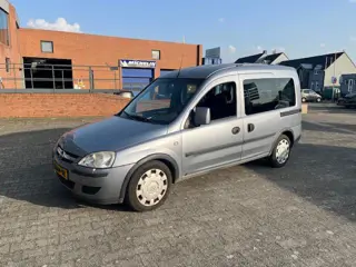 Opel Tour 1.4-16V Enjoy, Airco, motor loopt niet goed