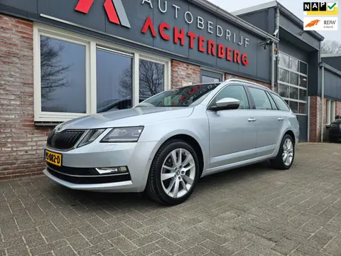 Skoda Octavia Combi 1.0 TSI Greentech Style Business Carplay! LED! Navigatie! Mooie/Nette Auto! Airc