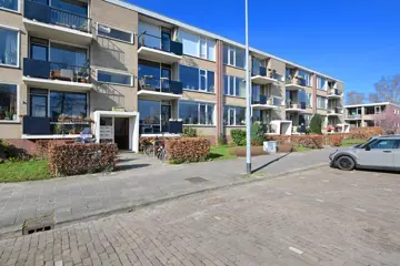 Woning aan de Helperzoom te Groningen