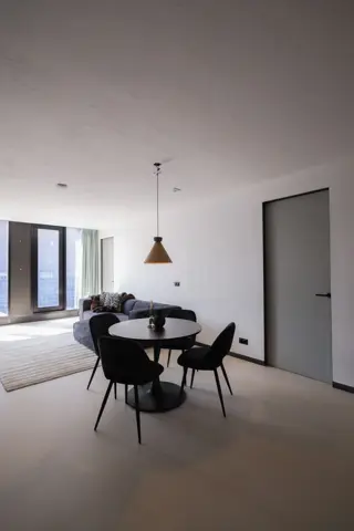 Woning aan de Warmoesstraat te Amsterdam