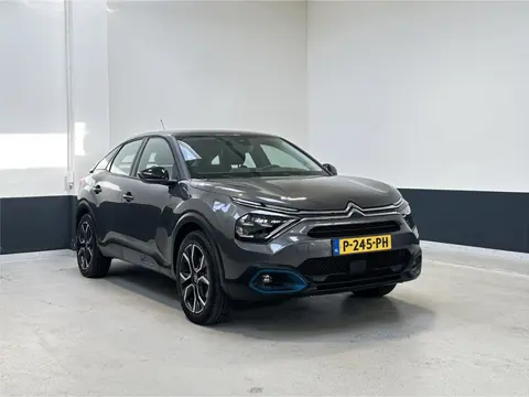 Citroen Ë-C4 Feel 50 kWh | SOH 95.5 % |Apple Carplay/ Android Auto | Navigatie | HUD | LM velgen