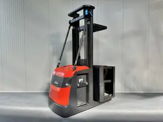 V 10 / 02 - 5212 * DEMO !! DOUBLE steering !! FULL options !!