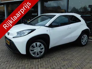 Toyota Aygo X 1.0 VVT-i MT Play (bj 2024)