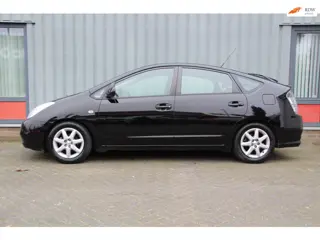 Toyota Prius 1.5 VVT-i