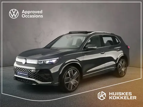 Volkswagen Tiguan R-Line Edition 1.5 TSI eHybrid 272pk DSG Automaat Trekhaak, Panoramadak, Adaptive 
