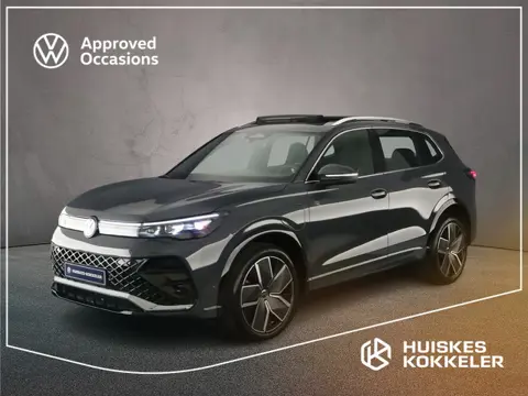 Volkswagen Tiguan R-Line Edition 1.5 TSI eHybrid 272pk DSG Automaat Trekhaak, Panoramadak, Adaptive 