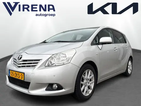 Toyota Verso 1.8 VVT-i Business Titanium Navigatie - Achteruitrijcamera - Climate Control - Panorama