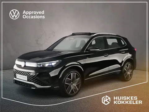 Volkswagen Tiguan 1.5 eHybrid R-Line Edition 272pk DSG Automaat, Panoramadak, Trekhaak, Adaptive cru