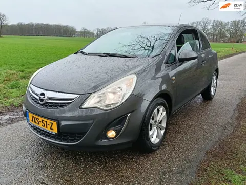 Opel CORSA 1.2-16V Selection