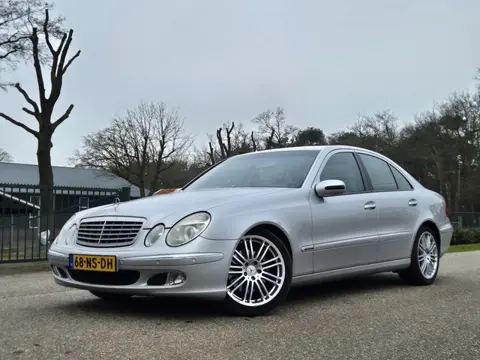 Mercedes-Benz E-Klasse 320 Elegance (bj 2004, automaat)