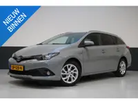 Toyota Auris Touring Sports 1.8 Hybrid Energy Plus | Trekhaak | Dealer onderhouden | Navigatie | Cru