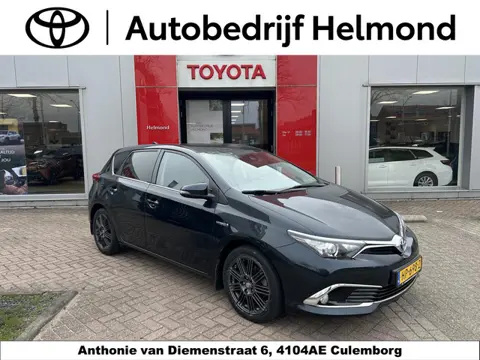 Toyota Auris 1.8 Hybrid Executive Go Trekhaak | Stoelverwarming | Parkeersensoren | Parkeer assisten