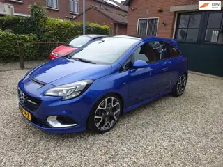 Opel Corsa 1.6 Turbo OPC Climate controle, Achteruitrijcamera, Lederen bekleding