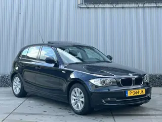 BMW 1-serie 118i, Automaat, Dakraam, Clima, Cruise, Navi, Onderhoudshistorie