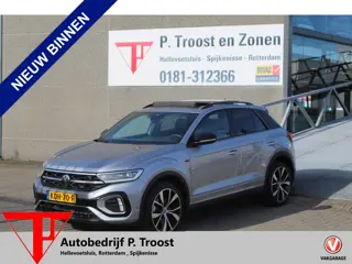 Volkswagen T-Roc 1.5 TSI R-Line Panoramadak/ IQ.Light/Stoelverwarming/Achteruitrijcamera/Apple carpl