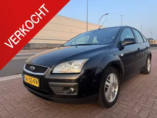 Ford Focus 1.6-16V Ghia