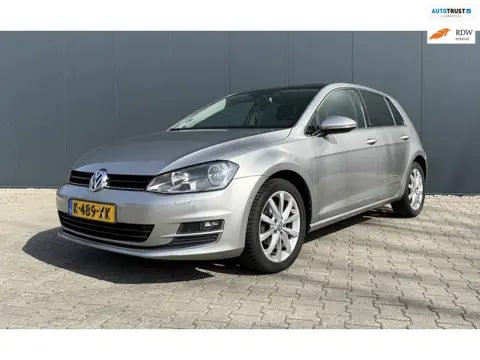 Volkswagen Golf 1.2 TSI Connected Series Airco Pano Cruise