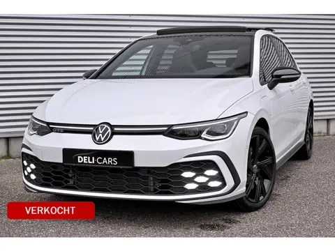 Volkswagen Golf 1.4 eHybrid GTE 245 pk Black Style IQ-Light | Pano | DSG | Apple-Carplay