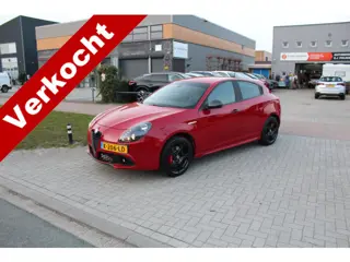 Alfa Romeo Giulietta 1.4 Turbo Sprint Leder-Clima-Cruise-Carplay-Camera-Trekhaak